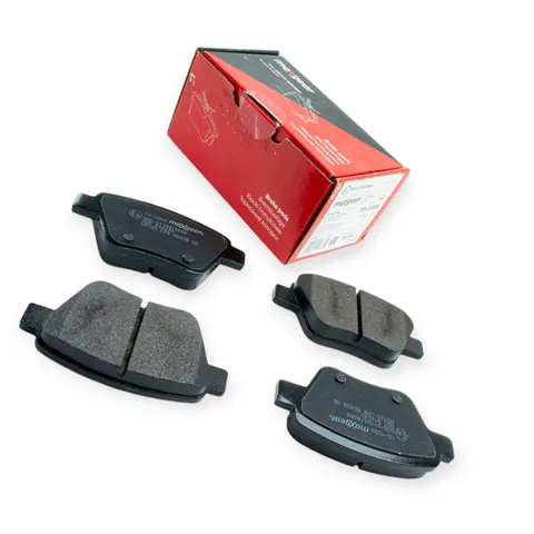 Колодки гальмівні Skoda Octavia A5 (2005-), Volkswagen Caddy (2010-), Passat B7 USA задні (система BOSCH) MAXGEAR — Гальмівна система DianaParts