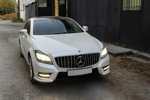 Передня решітка 2011-2014 (GT Panamericana) для Mercedes CLS C218 рр — Mercedes CLS C218 2011-2018 гг. DianaParts