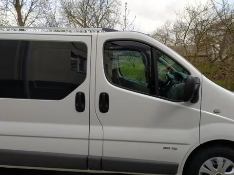 Вітровики вставні (2 шт, HIC) для Renault Trafic 2001-2015 рр — Renault Trafic 2001–2015 гг. DianaParts