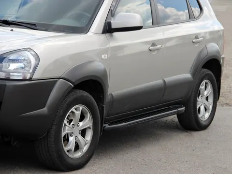 Бокові пороги Allmond Black (2 шт., алюміній) для Hyundai Tucson JM 2004- рр — Hyundai Tucson JM 2004- гг. DianaParts