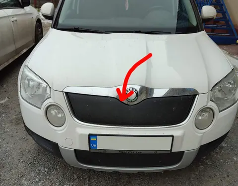 Зимова накладка на решітку (верхня, 2009-2013) Матова для Skoda Yeti рр — Skoda Yeti 2009-2017 гг. DianaParts