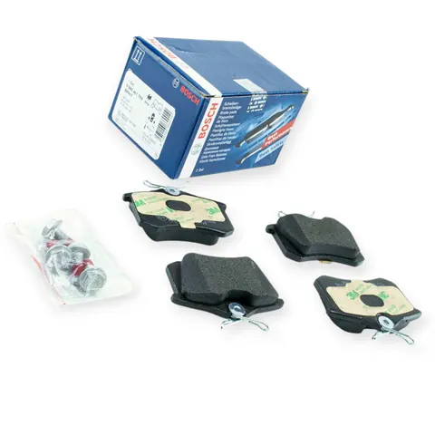 Колодки гальмівні Volkswagen Golf IV (1999-), Passat B5 (1996-2005), Skoda Octavia (2000-) 1.8T,1.9TDI задні BOSCH — Гальмівна система DianaParts