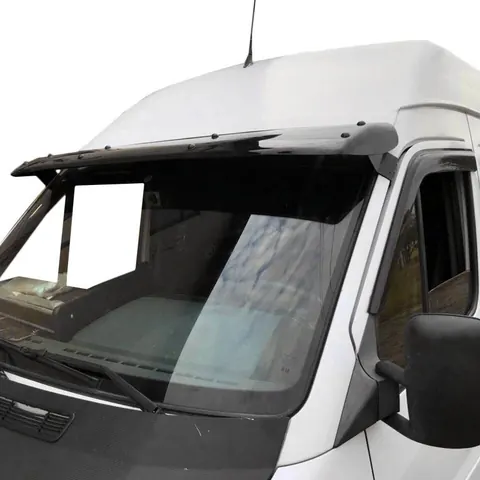 Козирьок на лобове скло (чорний глянець, 5мм) для Mercedes Sprinter W901/902/903/904/905 1995-2006 рр — Mercedes Sprinter W901/902/903/904/905 1995–2006 гг. DianaParts