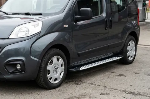 Бокові пороги Shining V1 (2 шт., Алюміній) для Peugeot Bipper 2008-2017 рр — Peugeot Bipper 2008-2017 гг. DianaParts