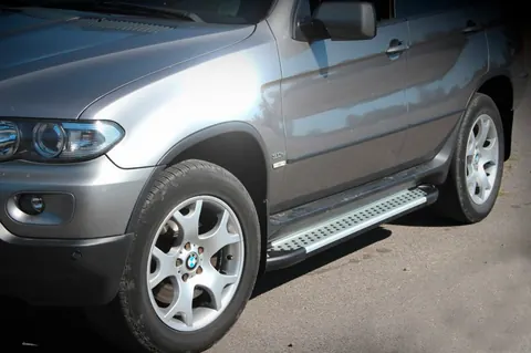 Бокові пороги Allmond Grey (2 шт, алюм.) для BMW X5 E53 1999-2006 рр — BMW X5 E53 1999–2006 гг. DianaParts