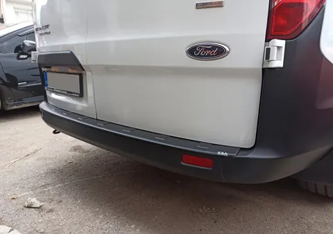 Накладка на задній бампер Esa (2013-2017, ABS) для Ford Custom рр — Ford Custom 2013-2022 гг. DianaParts